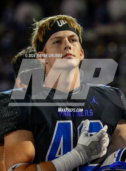 Thumbnail 3 in Carthage vs. Spring Hill (UIL 4A DII Bi-District Playoff) photogallery.