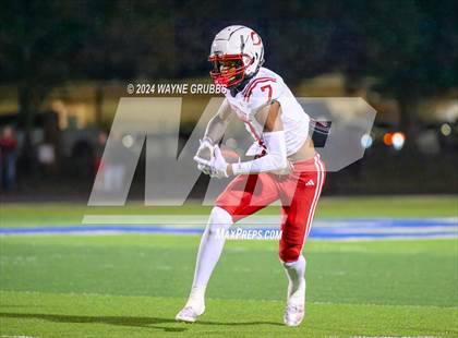Thumbnail 1 in Carthage vs. Spring Hill (UIL 4A DII Bi-District Playoff) photogallery.