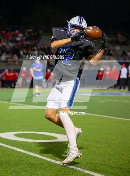 Thumbnail 1 in Carthage vs. Spring Hill (UIL 4A DII Bi-District Playoff) photogallery.
