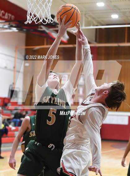 Thumbnail 3 in Skyline vs. Alhambra (Phoenix Union High Classic) photogallery.