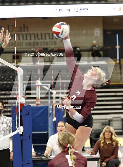 Thumbnail 1 in Union vs. Morgan (UHSAA 3A Final) photogallery.