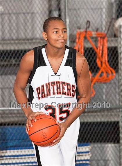 Thumbnail 2 in Our Lady of the Hills vs. TMI-Episcopal (Bracken Christian Tournament) photogallery.