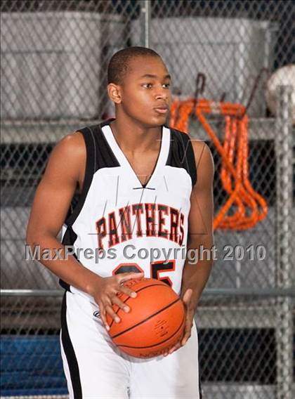 Thumbnail 1 in Our Lady of the Hills vs. TMI-Episcopal (Bracken Christian Tournament) photogallery.