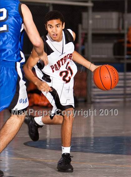 Thumbnail 1 in Our Lady of the Hills vs. TMI-Episcopal (Bracken Christian Tournament) photogallery.