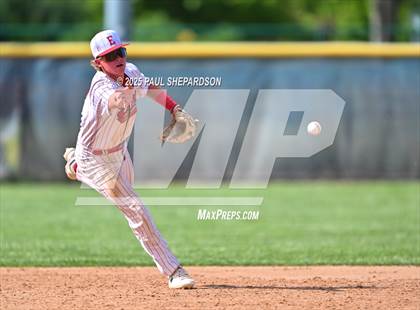 Thumbnail 3 in Coal Ridge vs. Eaton (CHSAA 2nd Round State) photogallery.