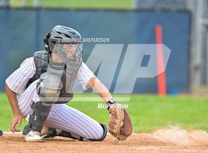 Thumbnail 3 in Coal Ridge vs. Eaton (CHSAA 2nd Round State) photogallery.