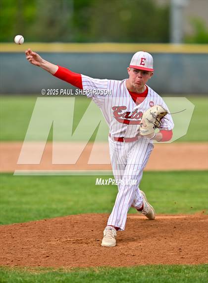 Thumbnail 3 in Coal Ridge vs. Eaton (CHSAA 2nd Round State) photogallery.