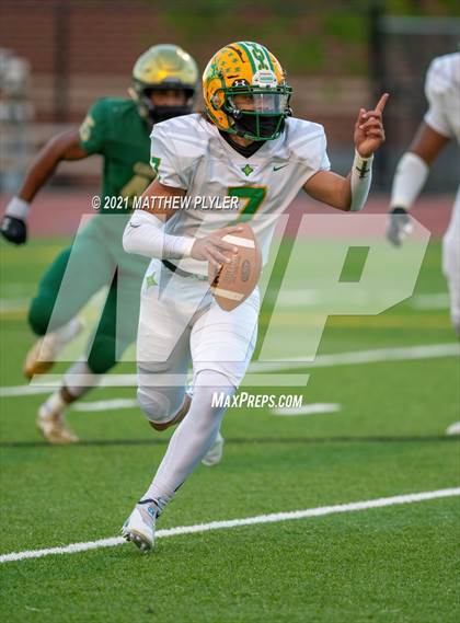 Thumbnail 1 in Richmond vs Cardinal Gibbons (NCHSAA 4A - Second Round) photogallery.