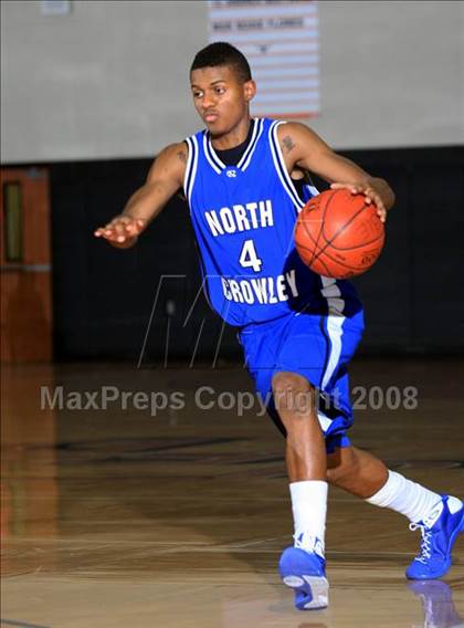 Thumbnail 1 in Madison vs. North Crowley (McDonald's Texas Invitational) photogallery.