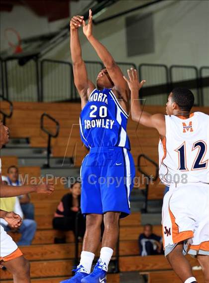 Thumbnail 2 in Madison vs. North Crowley (McDonald's Texas Invitational) photogallery.