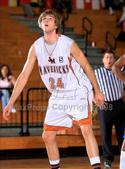 Thumbnail 2 in Madison vs. North Crowley (McDonald's Texas Invitational) photogallery.