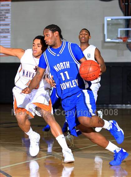 Thumbnail 2 in Madison vs. North Crowley (McDonald's Texas Invitational) photogallery.