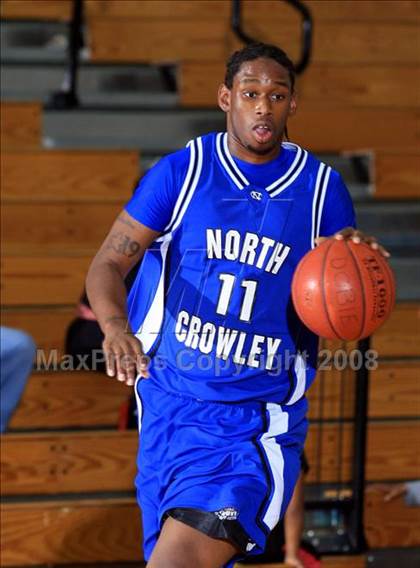 Thumbnail 1 in Madison vs. North Crowley (McDonald's Texas Invitational) photogallery.