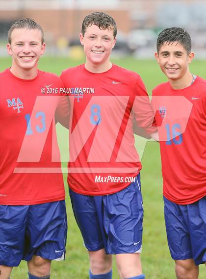 Thumbnail 1 in Marmion @ Oswego photogallery.