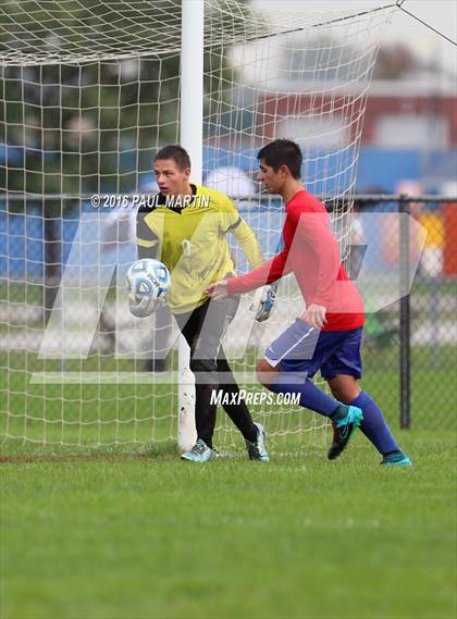 Thumbnail 3 in Marmion @ Oswego photogallery.