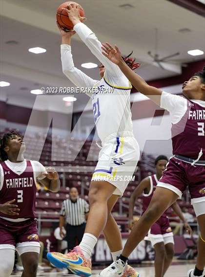 Thumbnail 1 in Corsicana vs. Fairfield (Athens Invitational) photogallery.
