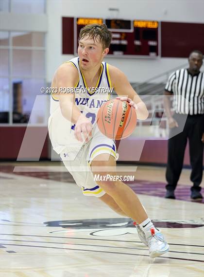 Thumbnail 2 in Corsicana vs. Fairfield (Athens Invitational) photogallery.