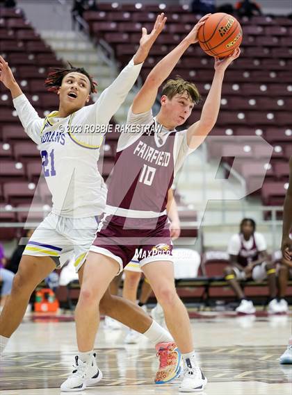 Thumbnail 1 in Corsicana vs. Fairfield (Athens Invitational) photogallery.