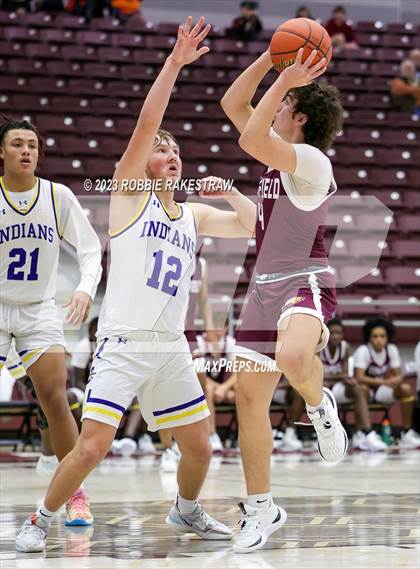 Thumbnail 1 in Corsicana vs. Fairfield (Athens Invitational) photogallery.