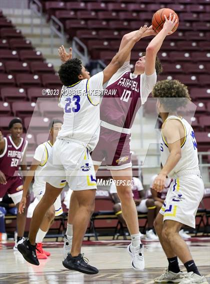 Thumbnail 2 in Corsicana vs. Fairfield (Athens Invitational) photogallery.