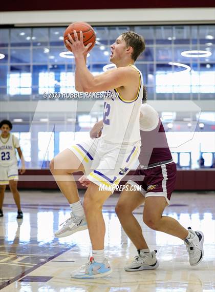 Thumbnail 1 in Corsicana vs. Fairfield (Athens Invitational) photogallery.