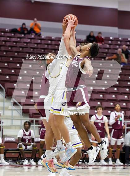 Thumbnail 2 in Corsicana vs. Fairfield (Athens Invitational) photogallery.