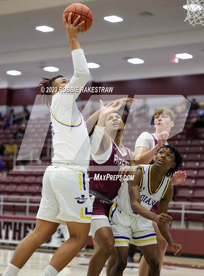 Thumbnail 3 in Corsicana vs. Fairfield (Athens Invitational) photogallery.