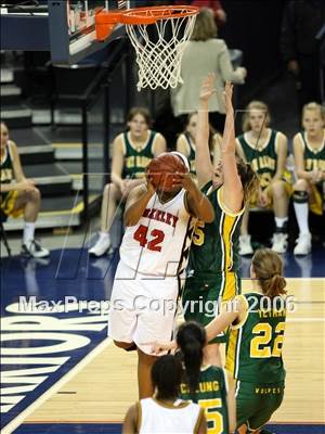 Thumbnail 3 in San Ramon Valley vs Berkeley (NCS D1 Final) photogallery.