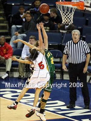 Thumbnail 3 in San Ramon Valley vs Berkeley (NCS D1 Final) photogallery.