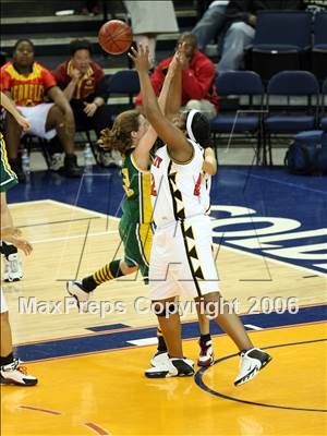 Thumbnail 3 in San Ramon Valley vs Berkeley (NCS D1 Final) photogallery.