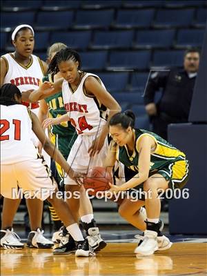 Thumbnail 1 in San Ramon Valley vs Berkeley (NCS D1 Final) photogallery.