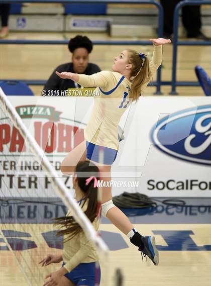 Thumbnail 3 in Santa Margarita vs. Mater Dei (CIF SS D1 Final) photogallery.
