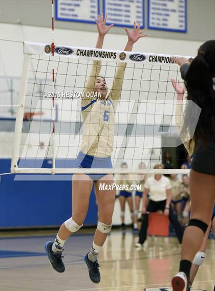 Thumbnail 1 in Santa Margarita vs. Mater Dei (CIF SS D1 Final) photogallery.