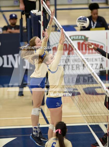 Thumbnail 2 in Santa Margarita vs. Mater Dei (CIF SS D1 Final) photogallery.