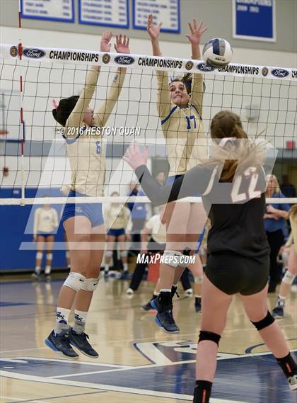 Thumbnail 1 in Santa Margarita vs. Mater Dei (CIF SS D1 Final) photogallery.