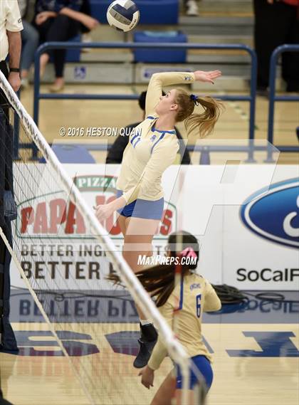 Thumbnail 1 in Santa Margarita vs. Mater Dei (CIF SS D1 Final) photogallery.