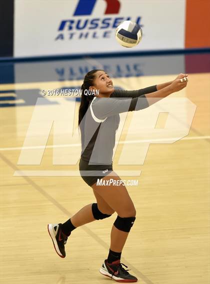 Thumbnail 3 in Santa Margarita vs. Mater Dei (CIF SS D1 Final) photogallery.
