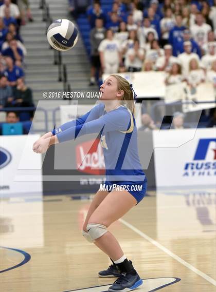 Thumbnail 3 in Santa Margarita vs. Mater Dei (CIF SS D1 Final) photogallery.