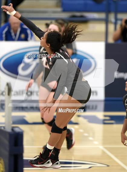 Thumbnail 1 in Santa Margarita vs. Mater Dei (CIF SS D1 Final) photogallery.