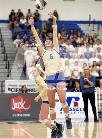 Thumbnail 1 in Santa Margarita vs. Mater Dei (CIF SS D1 Final) photogallery.