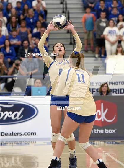 Thumbnail 3 in Santa Margarita vs. Mater Dei (CIF SS D1 Final) photogallery.