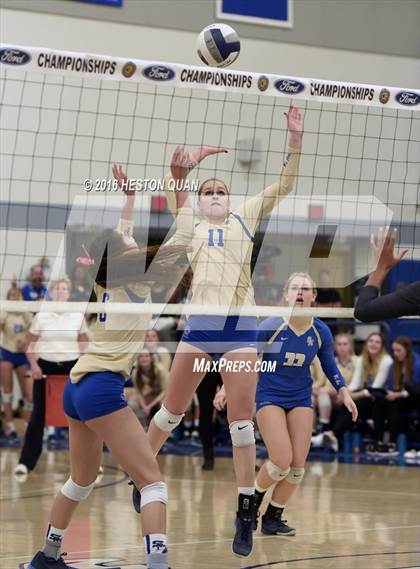 Thumbnail 3 in Santa Margarita vs. Mater Dei (CIF SS D1 Final) photogallery.