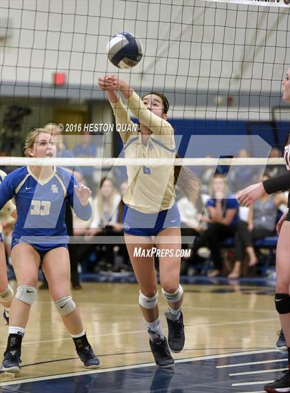 Thumbnail 1 in Santa Margarita vs. Mater Dei (CIF SS D1 Final) photogallery.