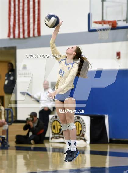 Thumbnail 1 in Santa Margarita vs. Mater Dei (CIF SS D1 Final) photogallery.