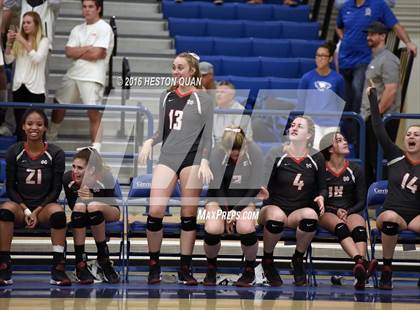 Thumbnail 2 in Santa Margarita vs. Mater Dei (CIF SS D1 Final) photogallery.