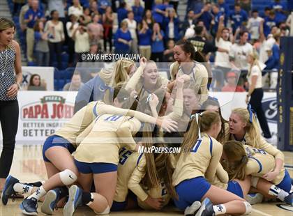 Thumbnail 3 in Santa Margarita vs. Mater Dei (CIF SS D1 Final) photogallery.