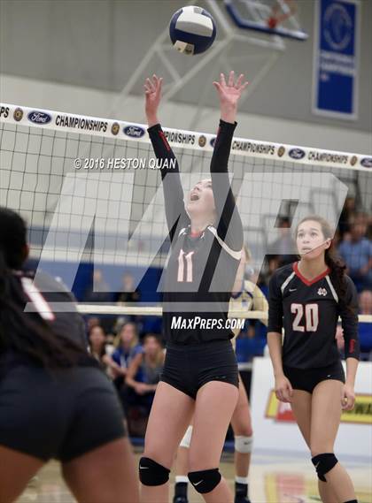Thumbnail 1 in Santa Margarita vs. Mater Dei (CIF SS D1 Final) photogallery.