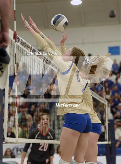 Thumbnail 1 in Santa Margarita vs. Mater Dei (CIF SS D1 Final) photogallery.