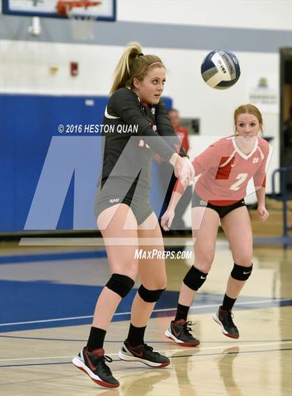 Thumbnail 1 in Santa Margarita vs. Mater Dei (CIF SS D1 Final) photogallery.