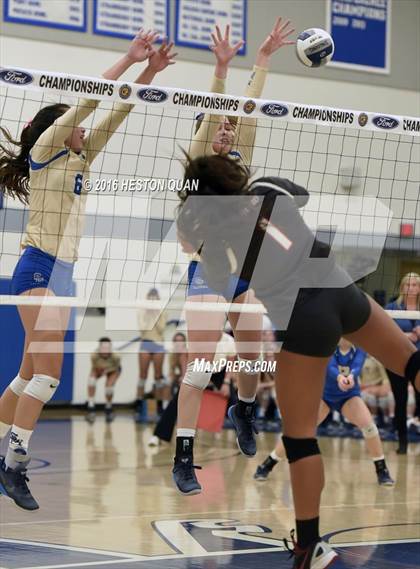 Thumbnail 1 in Santa Margarita vs. Mater Dei (CIF SS D1 Final) photogallery.